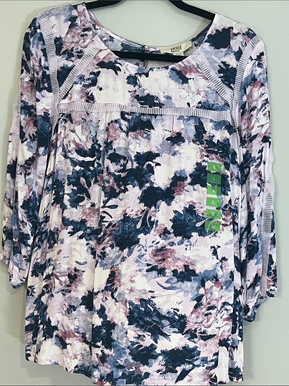 Vintage Lavender Floral Ribbed Knit Tunic Top with Navy and Blush Accents